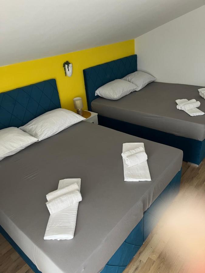 Guesthouse Villa Jurisic Novalja Eksteriør billede