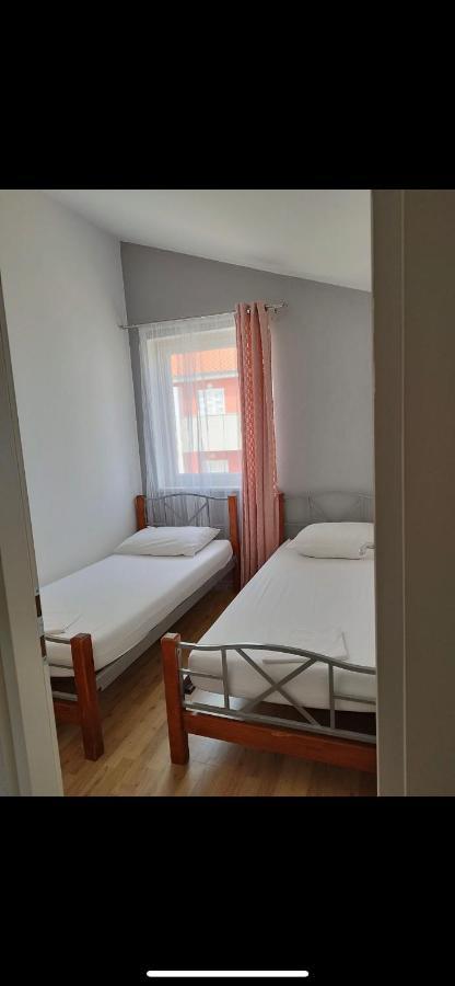 Guesthouse Villa Jurisic Novalja Eksteriør billede