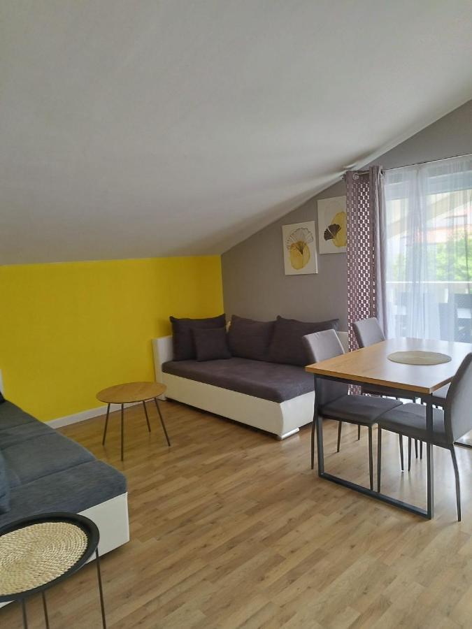 Guesthouse Villa Jurisic Novalja Eksteriør billede