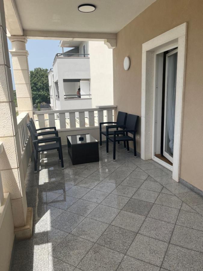 Guesthouse Villa Jurisic Novalja Eksteriør billede