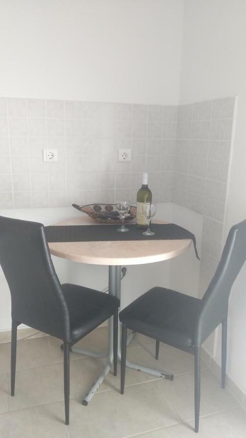 Guesthouse Villa Jurisic Novalja Eksteriør billede