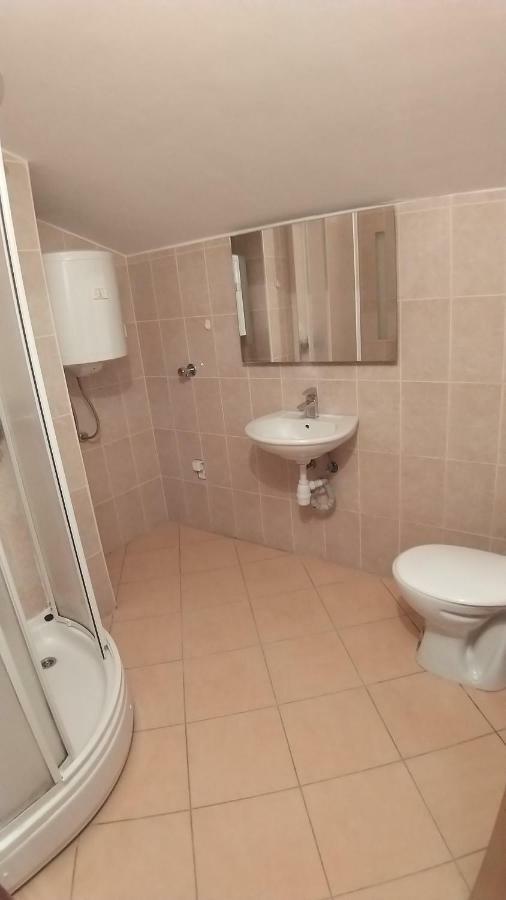 Guesthouse Villa Jurisic Novalja Værelse billede